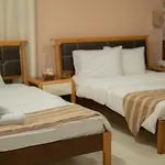Al Ghubrah Plaza Hotel